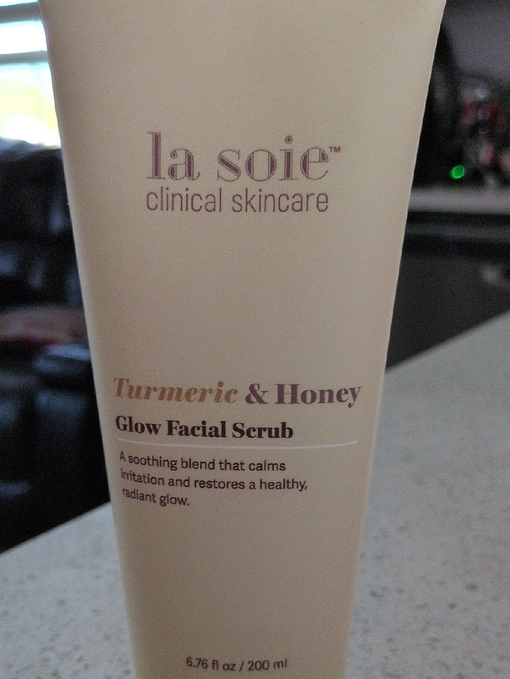 La Soie Turmeric & Honey Glow Facial Scrub - Cream